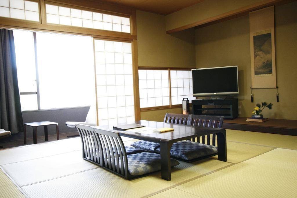 Forest Inn Imari Saga Exterior photo